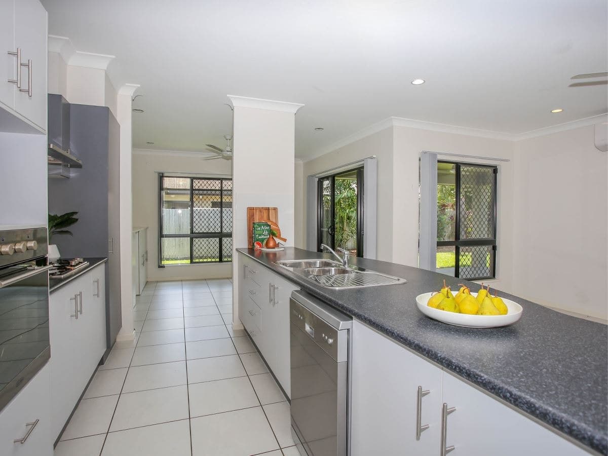 8 Torbay Street, Kewarra Beach - Thumbnail 6