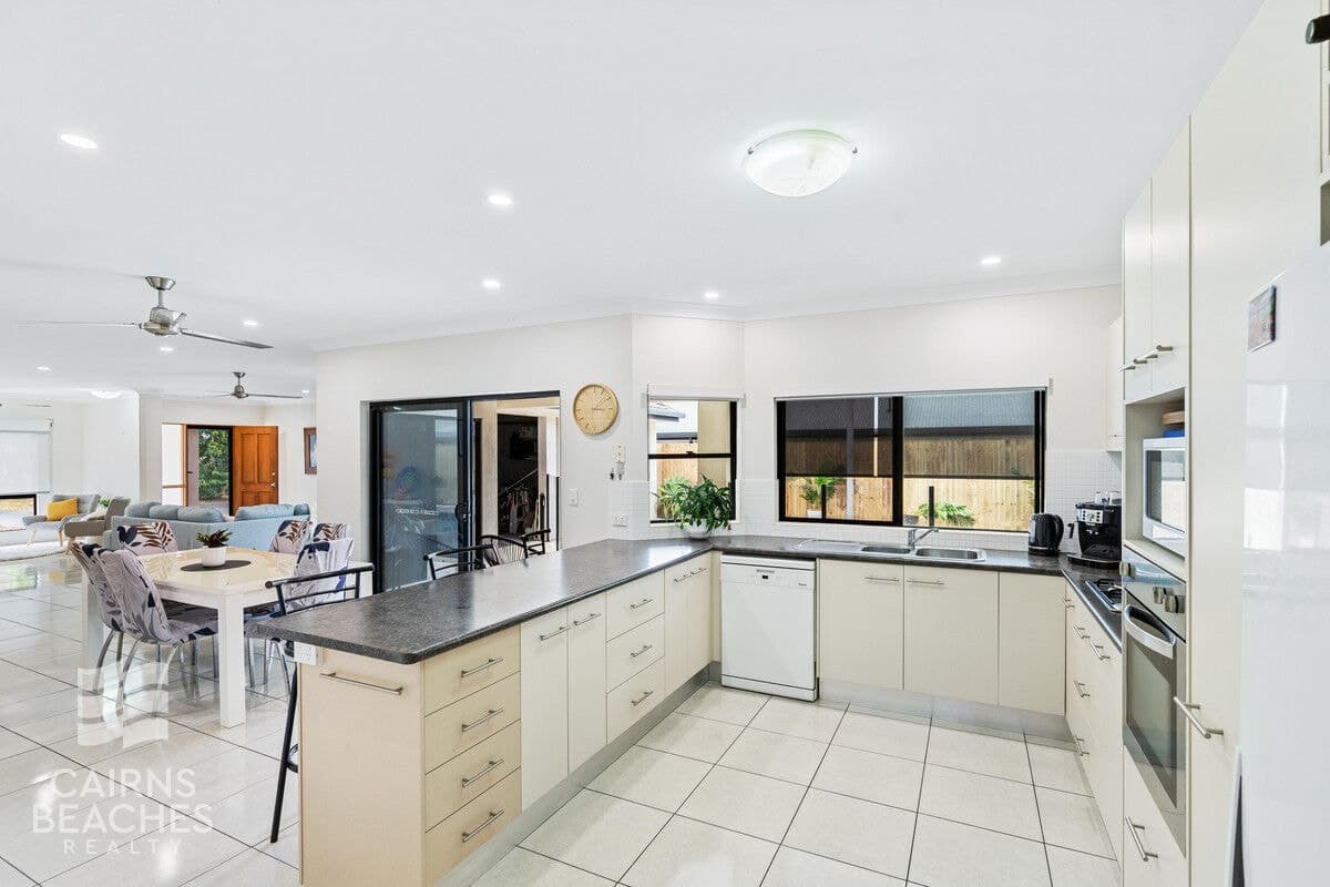 28 Hideaway Close, Palm Cove - Thumbnail 7