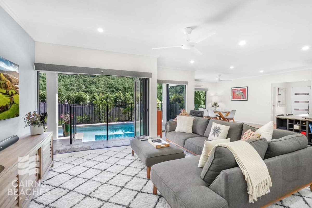 3 Ellie Banning Close, Redlynch - Image 1