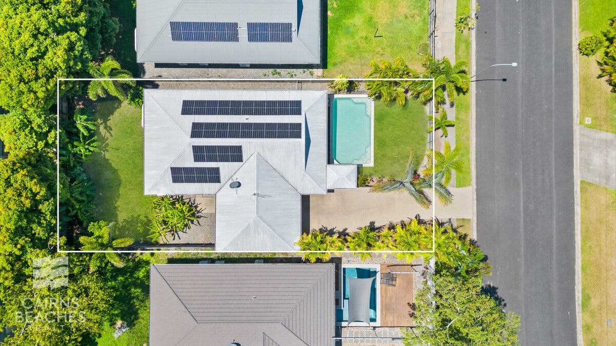 34 Saint Crispin Street, Clifton Beach - Thumbnail 4