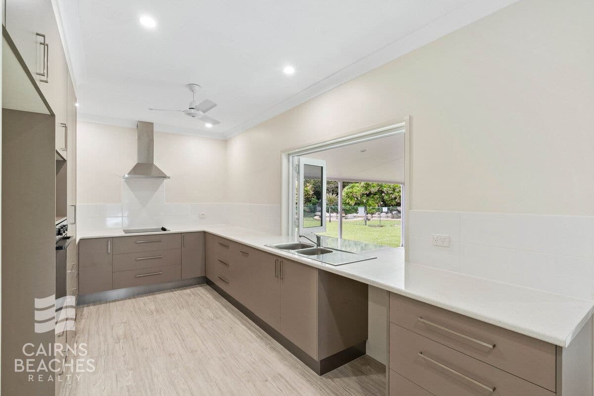 4 Newport Close, Kewarra Beach - Thumbnail 3