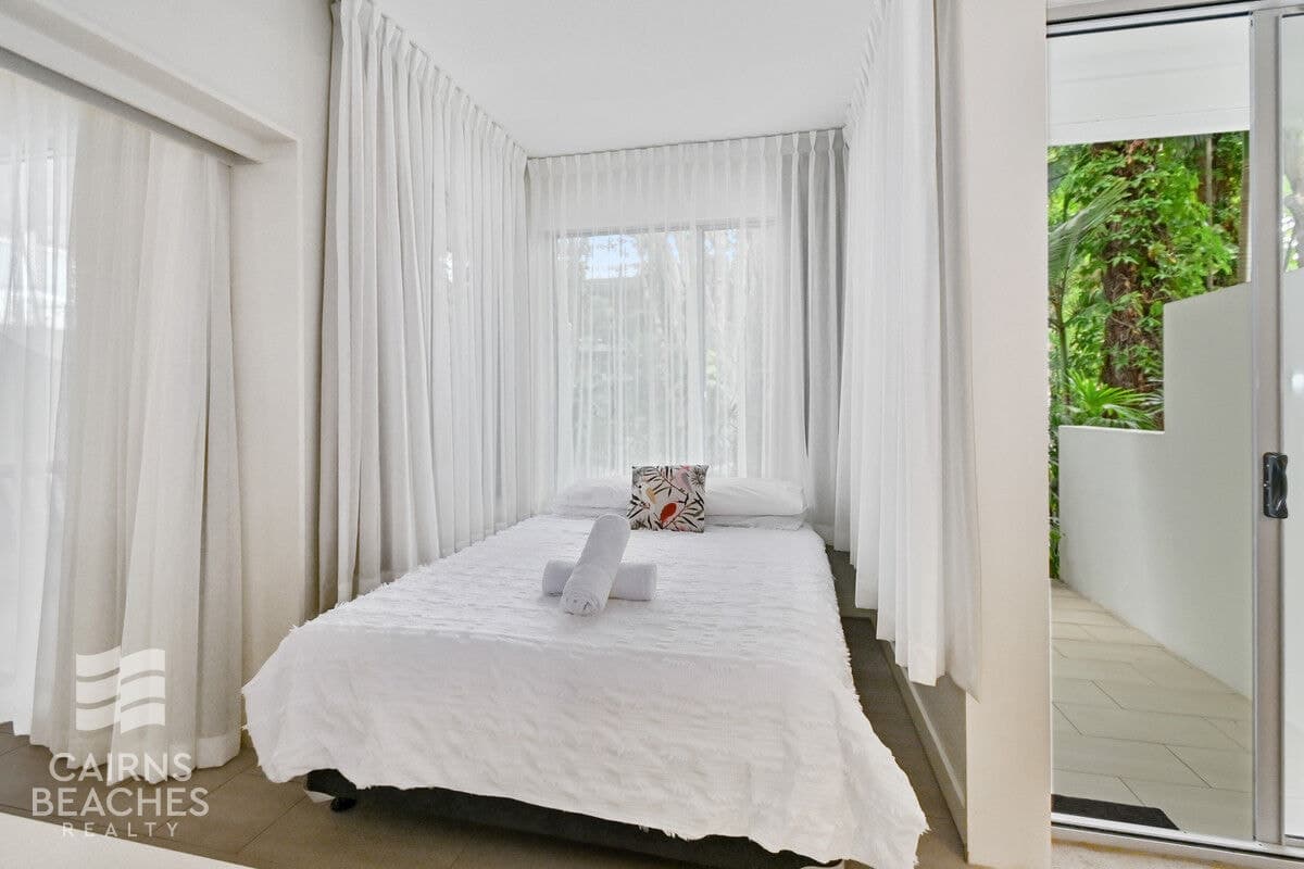 2107/41 Williams Esplanade, Palm Cove - Thumbnail 4