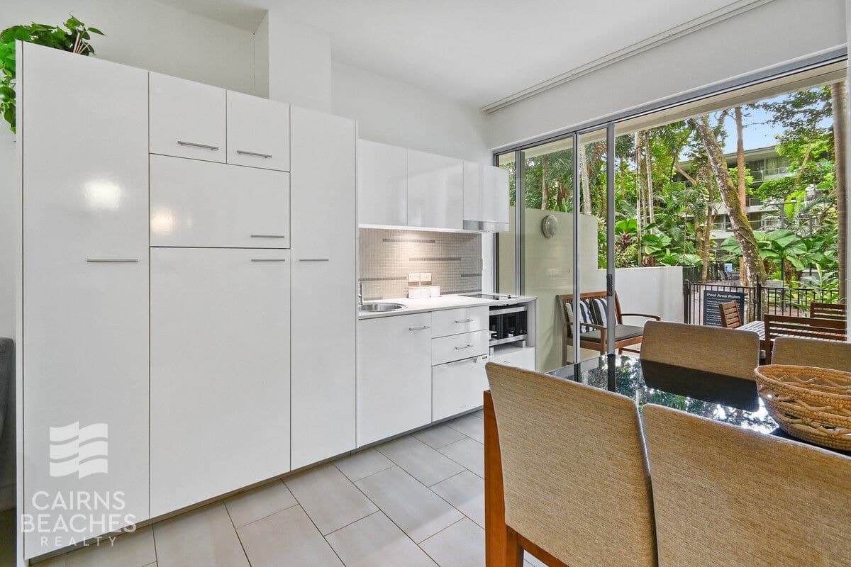2107/41 Williams Esplanade, Palm Cove - Thumbnail 5