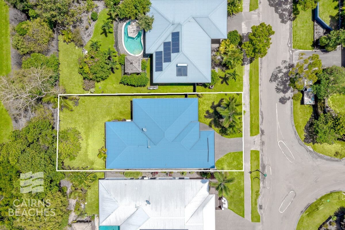 13 Palmetto Street, Palm Cove - Thumbnail 3