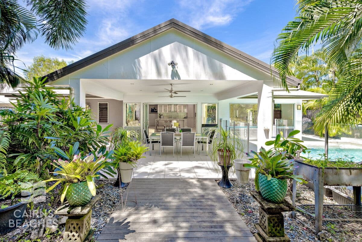 31 Muller Street, Palm Cove - Image 1