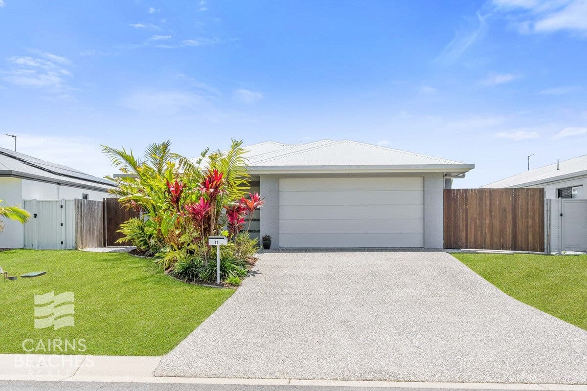 11 Wattledale Bend, Trinity Beach - Image 1