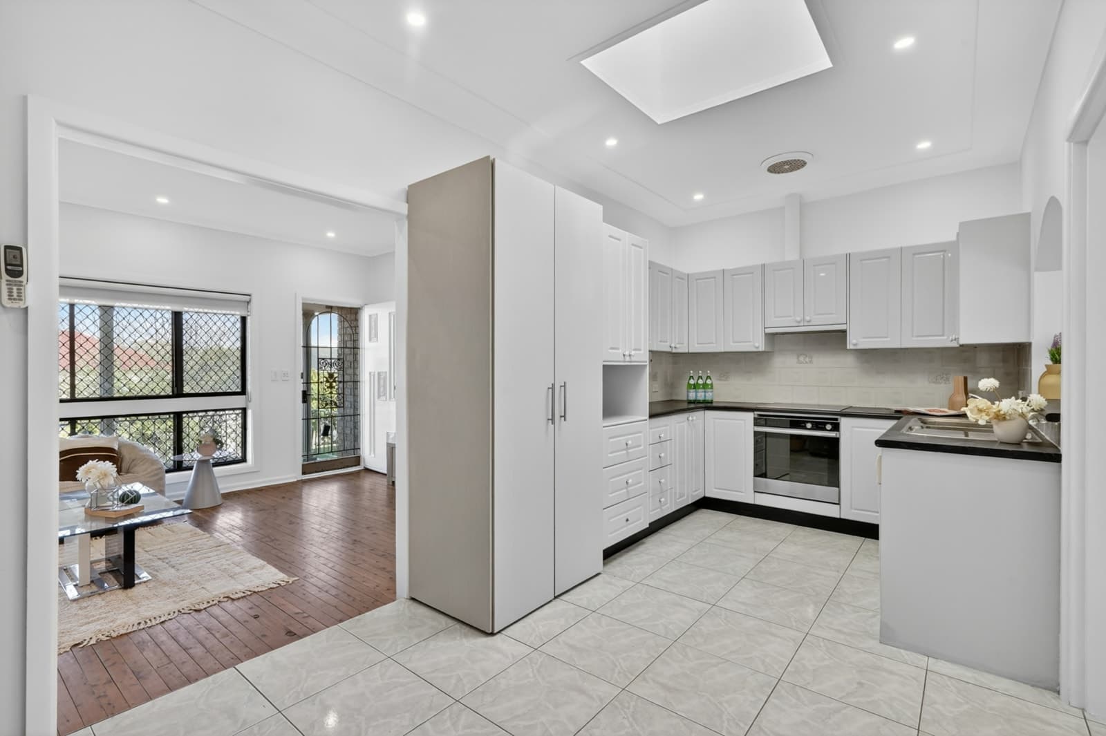 15 Orchid Road, OLD GUILDFORD, Old Guildford - Thumbnail 3