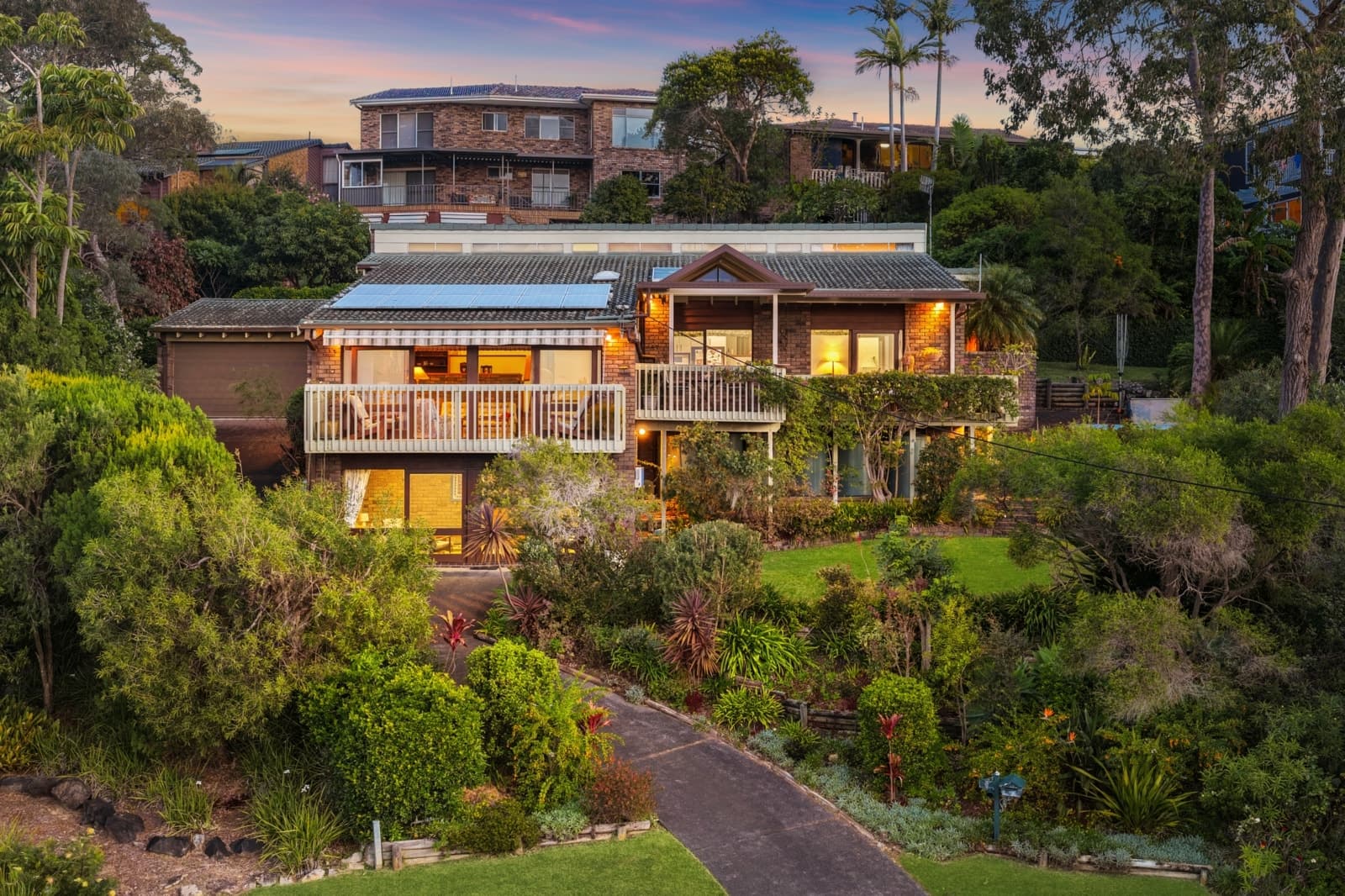 4 Blue Lagoon Close, BATEAU BAY, Bateau Bay - Image 1