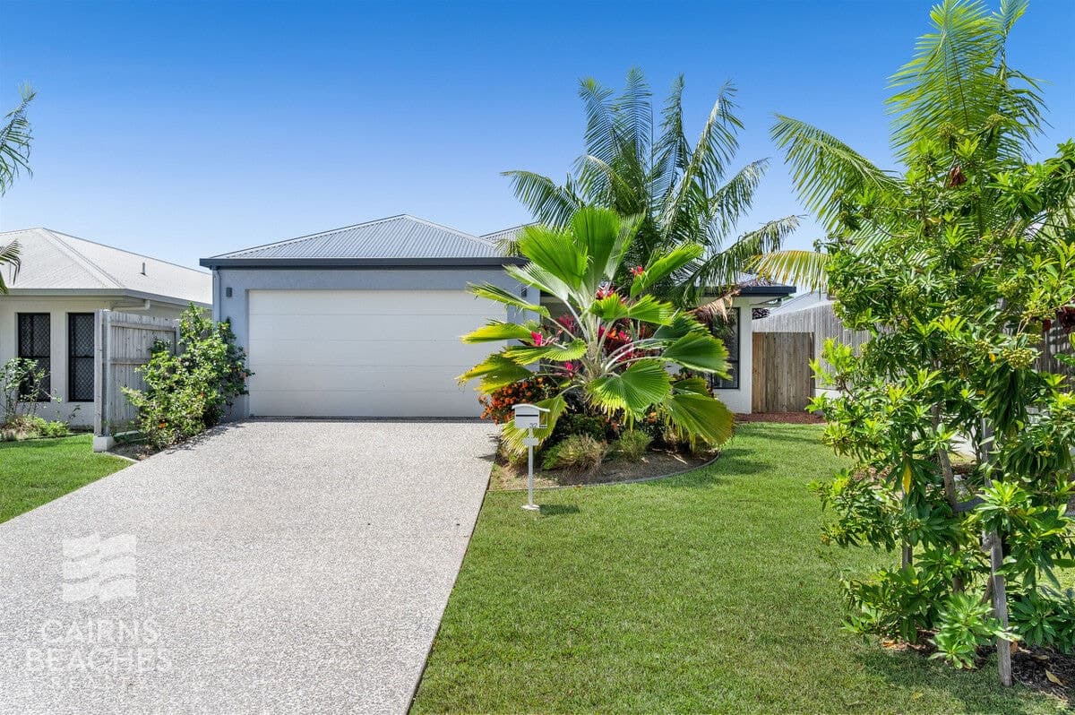 32 Lorne Loop, Kewarra Beach - Image 1