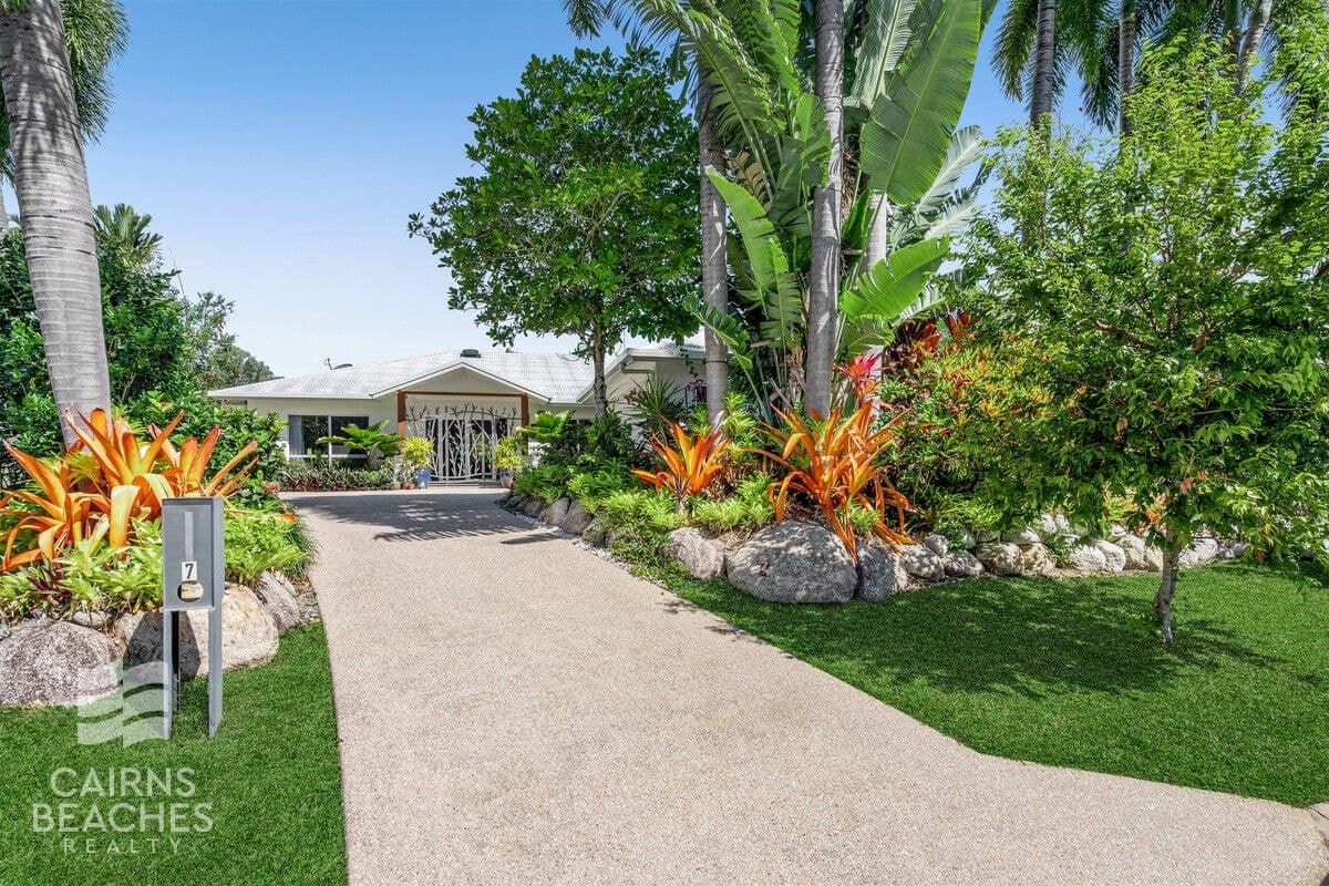 7 Melissa Close, Clifton Beach - Image 1