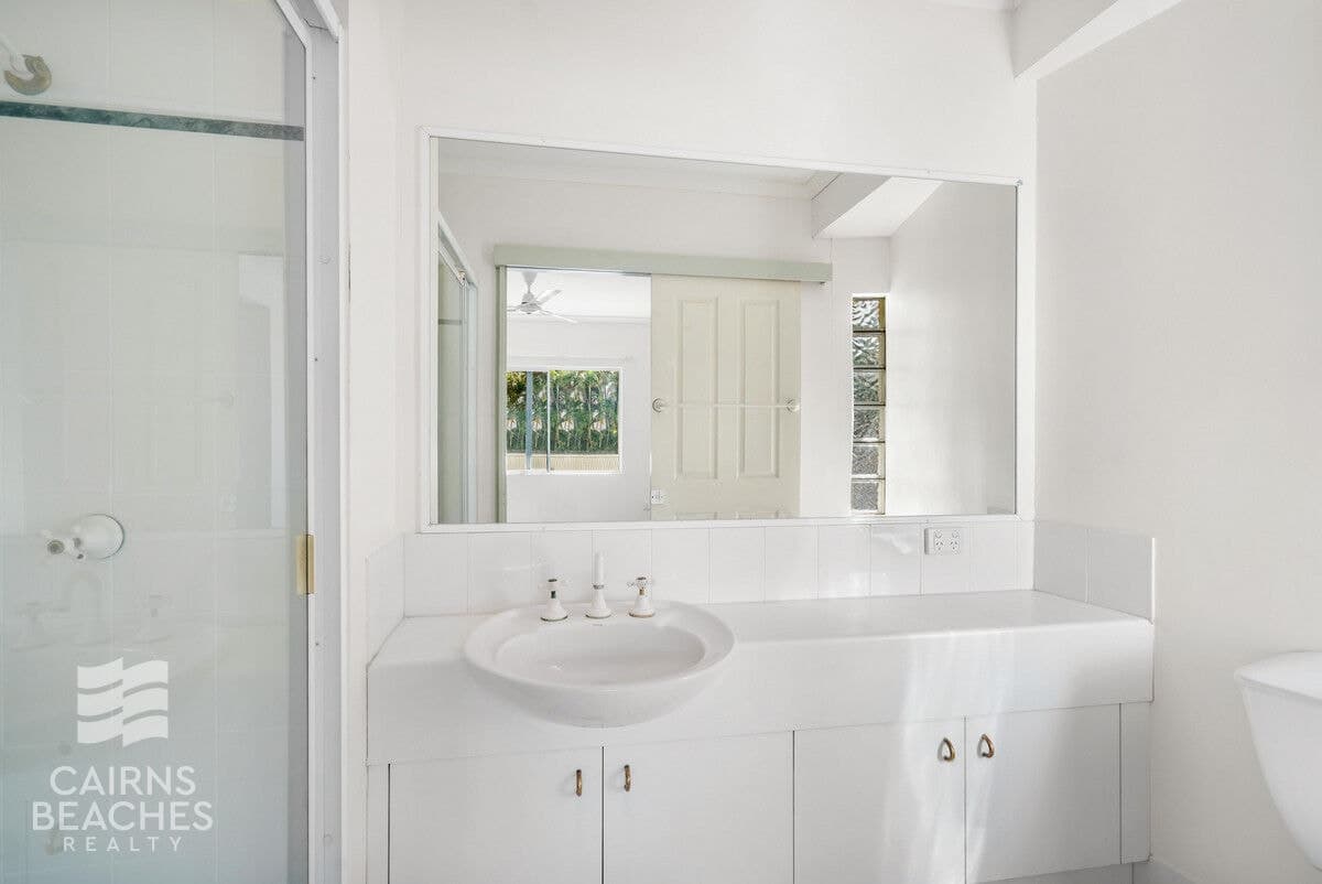 12/98-100 Moore Street, Trinity Beach - Thumbnail 8