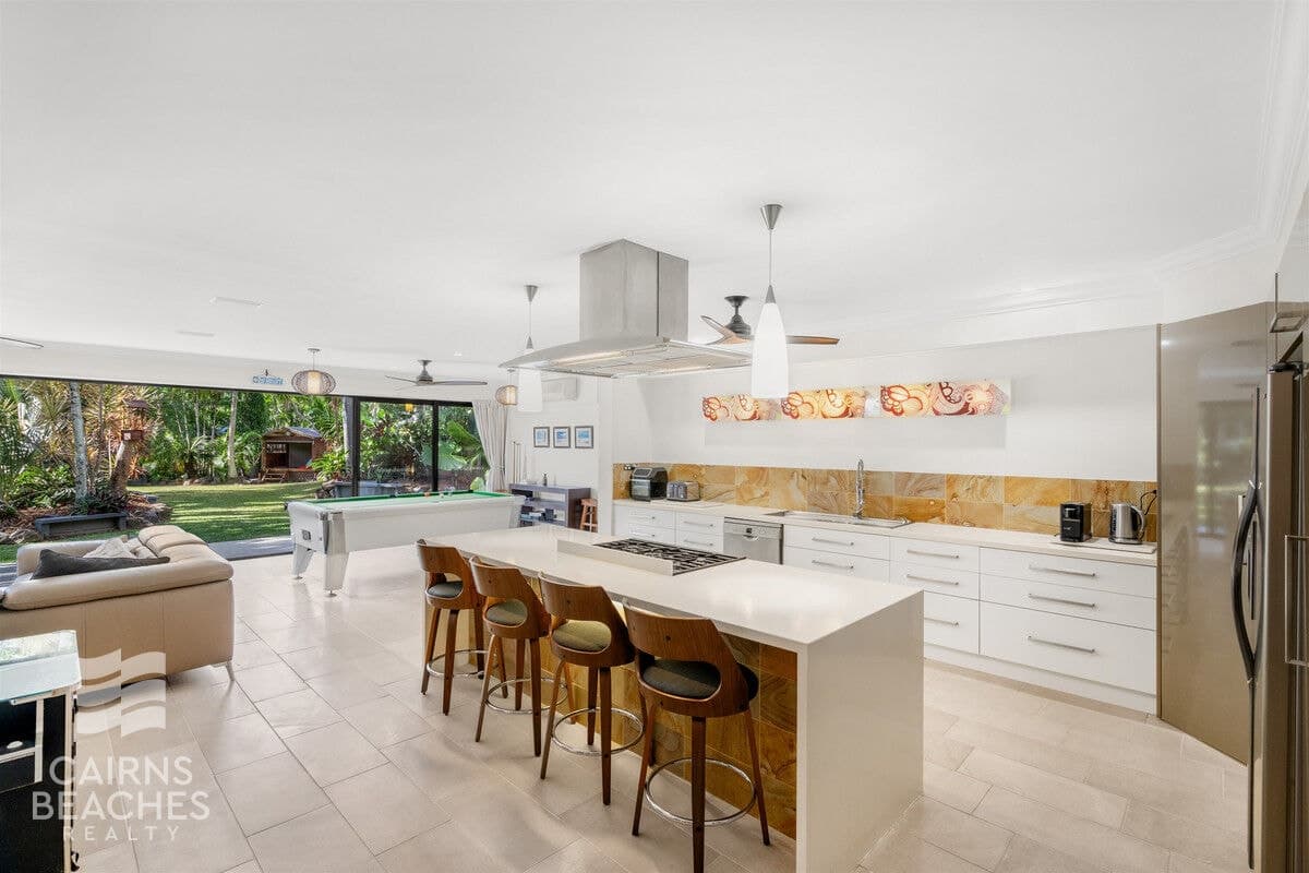 7 Bondi Crescent, Kewarra Beach - Image 1