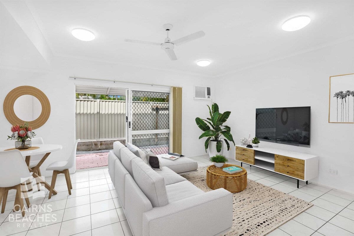 6/97 Moore Street, Trinity Beach - Image 1
