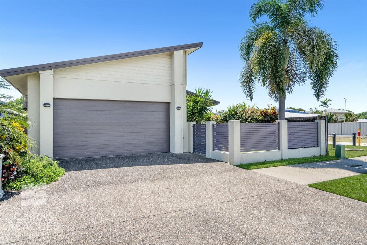 2/61 Obrien Road, Trinity Park - Image 1