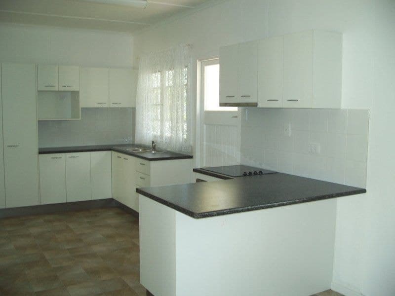 24 Golf Avenue, Boonah, Boonah - Thumbnail 2