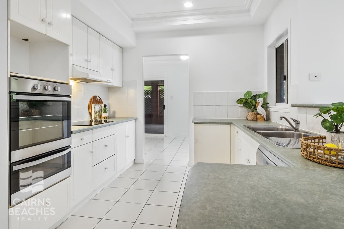 12 Pellowe Street, Clifton Beach - Thumbnail 5