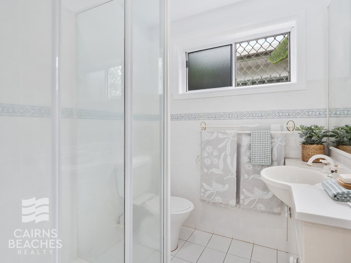 12 Pellowe Street, Clifton Beach - Thumbnail 7