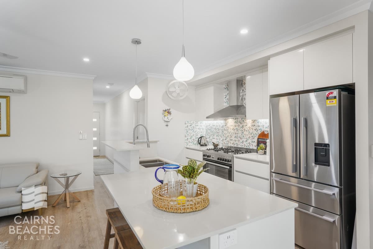 27 Conical Close, Trinity Beach - Thumbnail 3