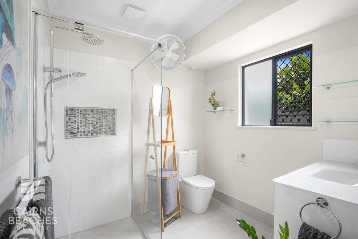 27 Conical Close, Trinity Beach - Thumbnail 6