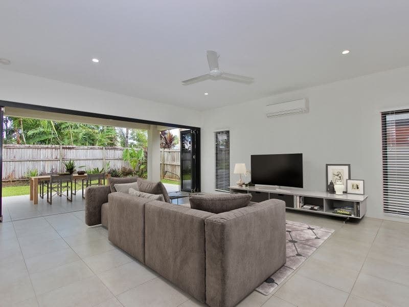 42 Moore Road, Kewarra Beach - Thumbnail 2