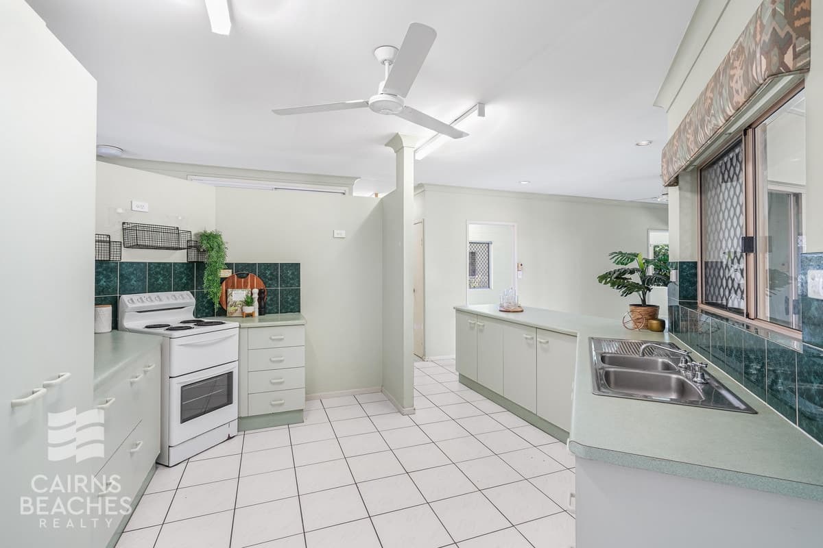 34 Callum Street, Mooroobool - Thumbnail 2