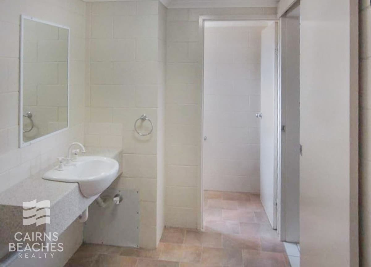 9/13-17 Oyster Court, Trinity Beach - Thumbnail 7