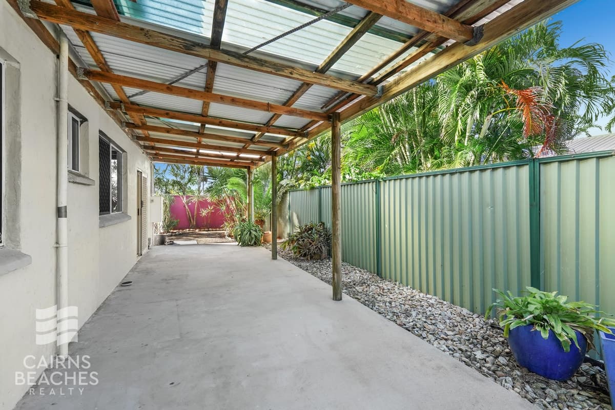 1/5 Tristania Street, Holloways Beach - Thumbnail 4