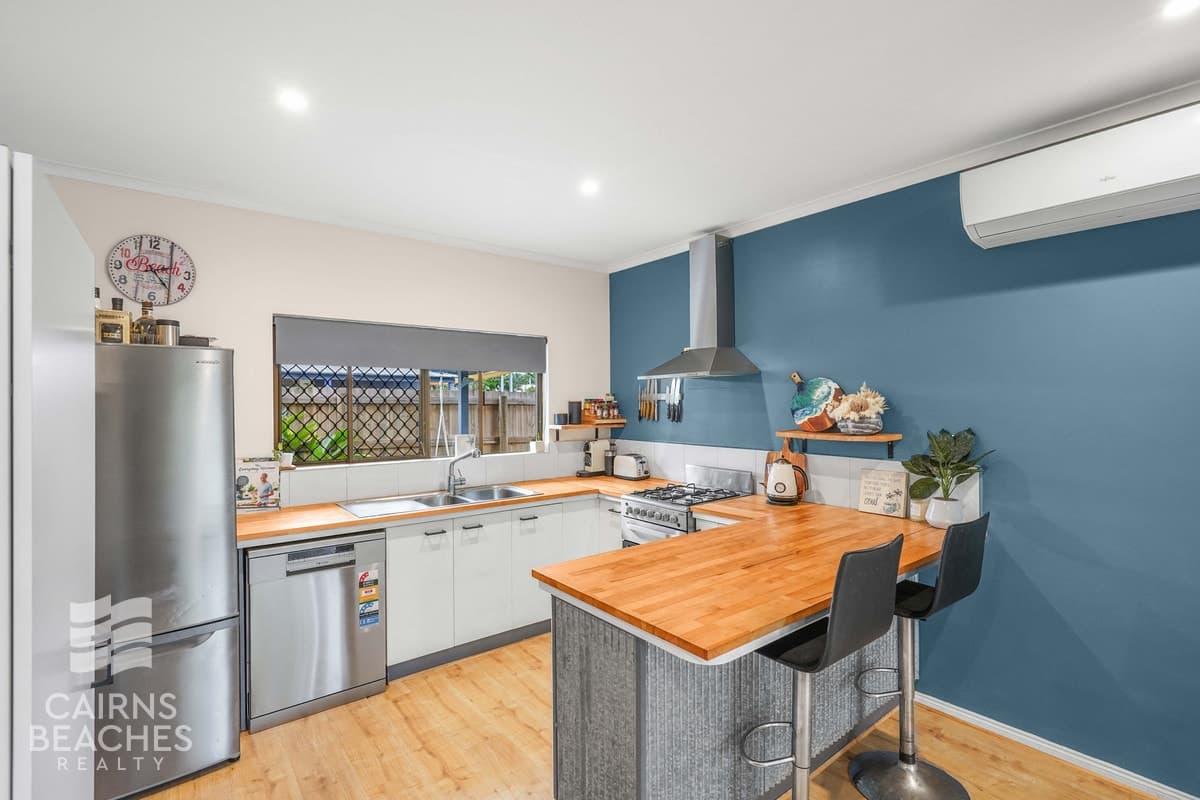61 Oleander Street, Holloways Beach - Thumbnail 8