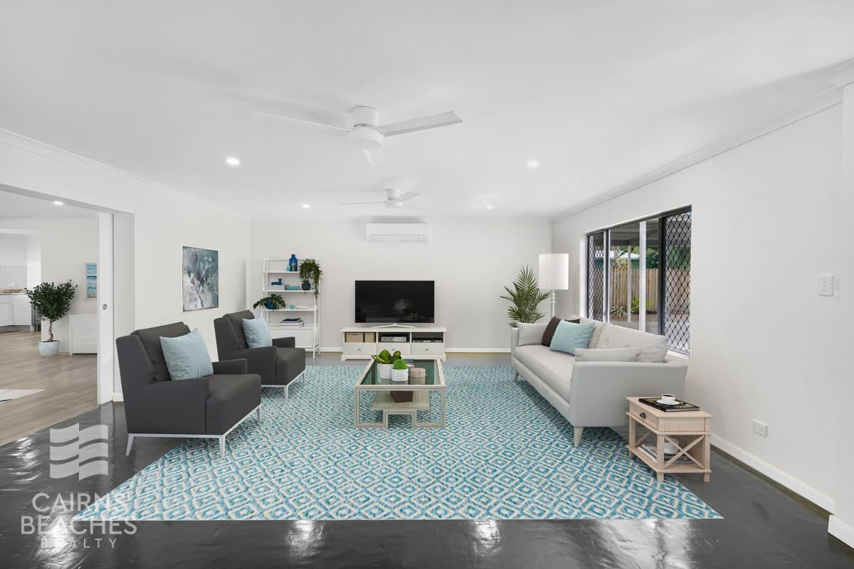39 Endeavour Road, Clifton Beach - Thumbnail 2