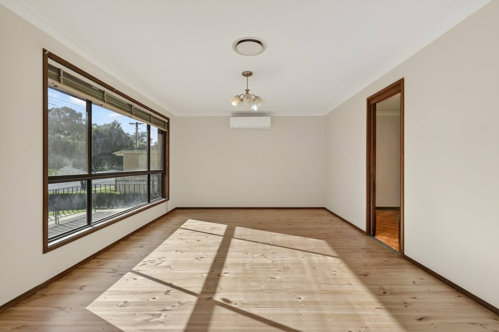 37 Chanel Street, TOONGABBIE, Toongabbie - Thumbnail 2