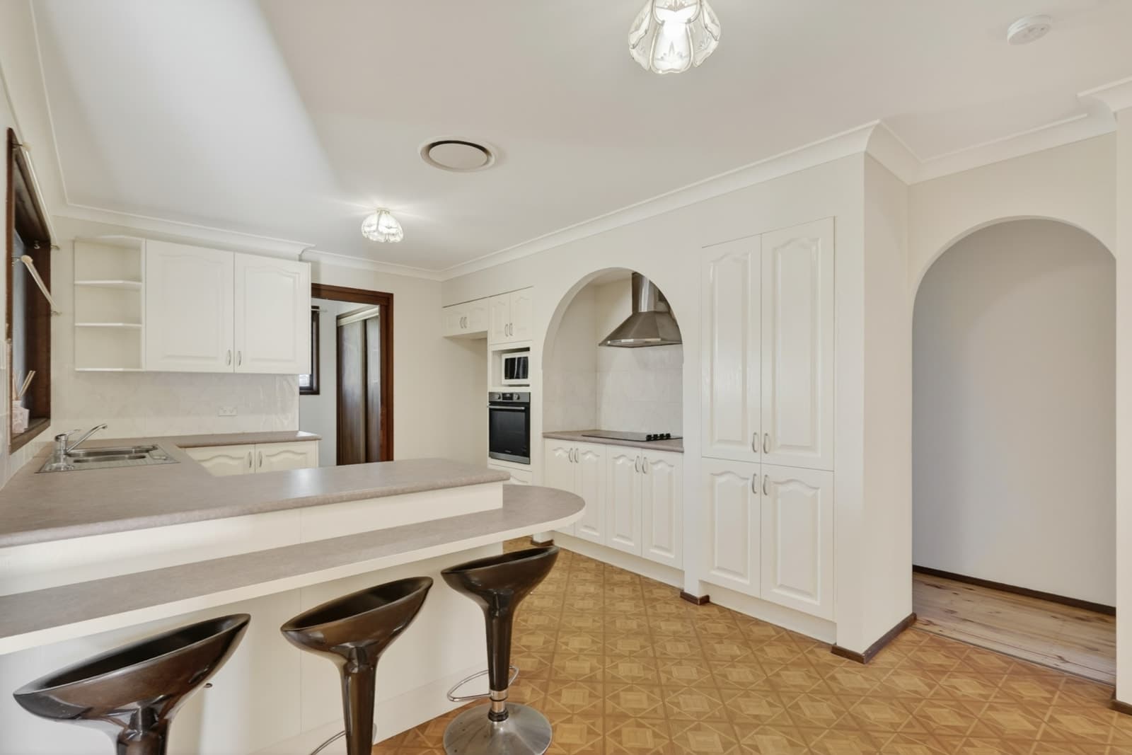 37 Chanel Street, TOONGABBIE, Toongabbie - Thumbnail 6