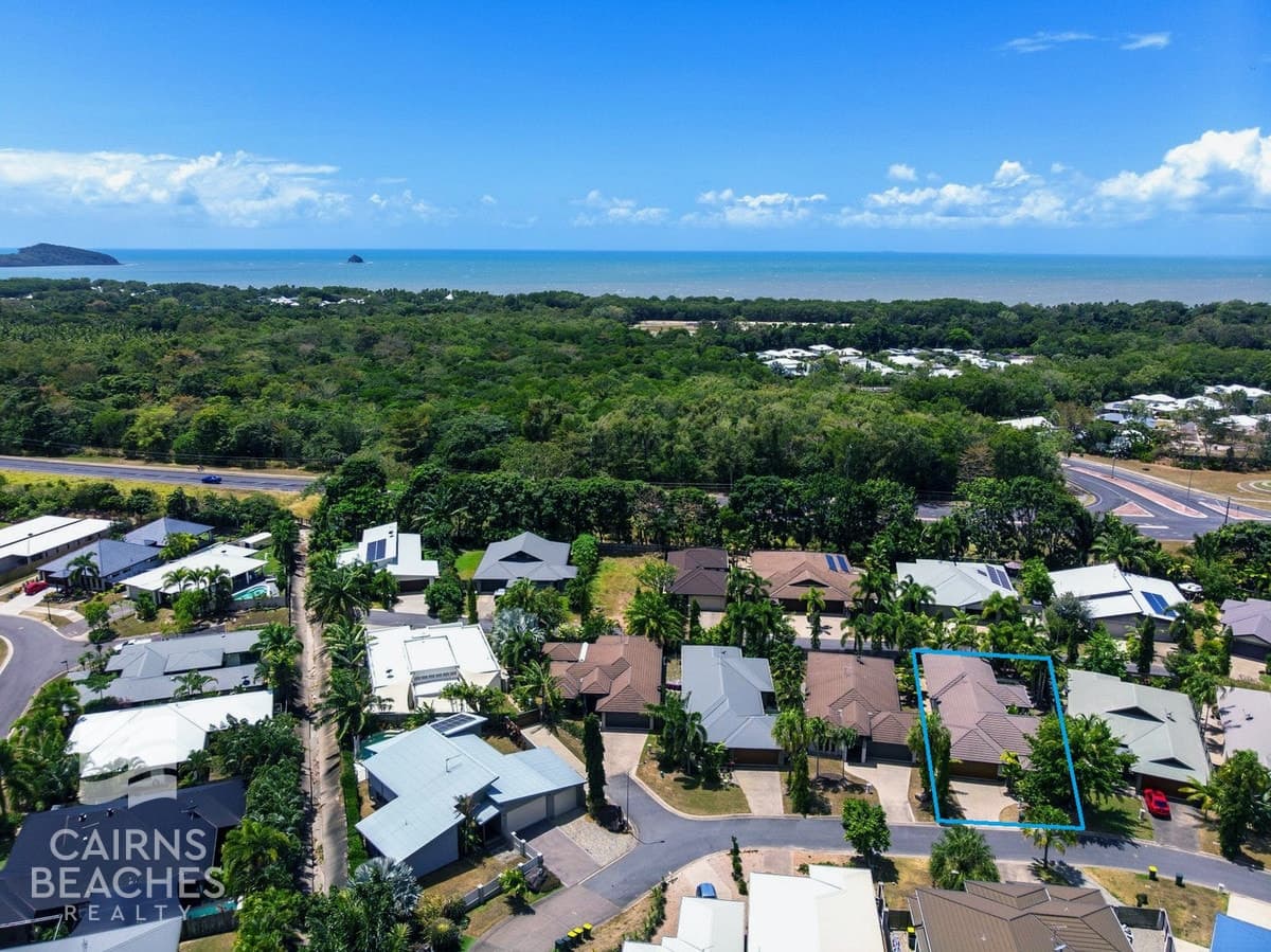 10 Savaii Close, Palm Cove - Thumbnail 2
