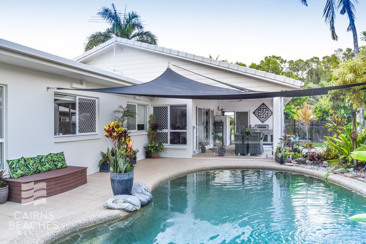 7 Ilse Close, Clifton Beach - Thumbnail 2