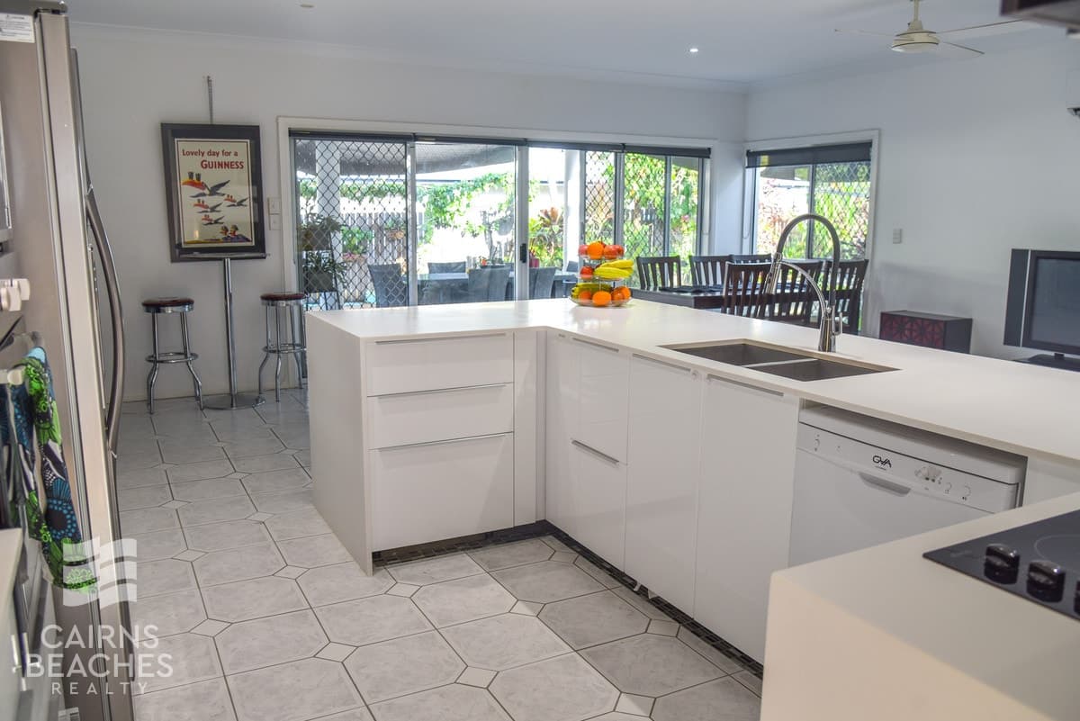 7 Ilse Close, Clifton Beach - Thumbnail 4