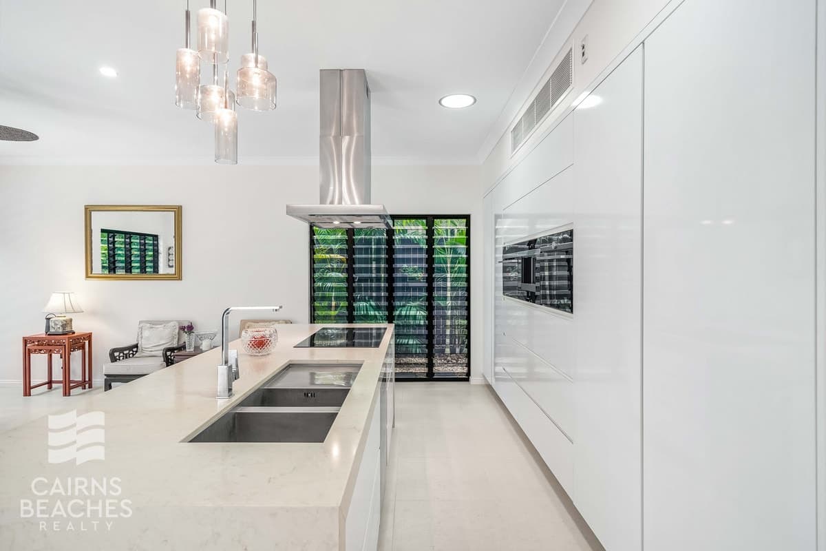 7 Sennfeld Close, Palm Cove - Thumbnail 6