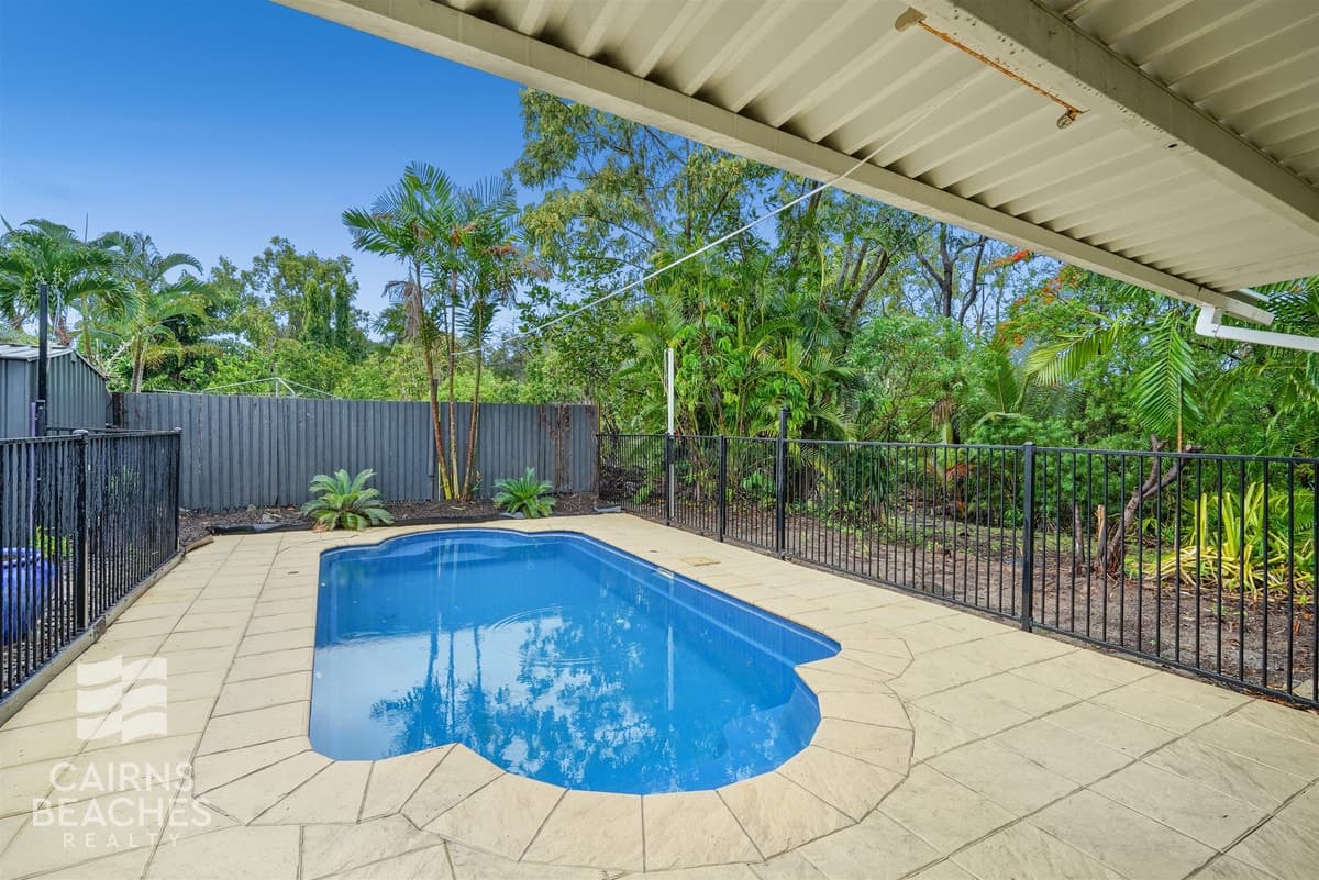 2/90 Baronia Crescent, Holloways Beach - Thumbnail 2