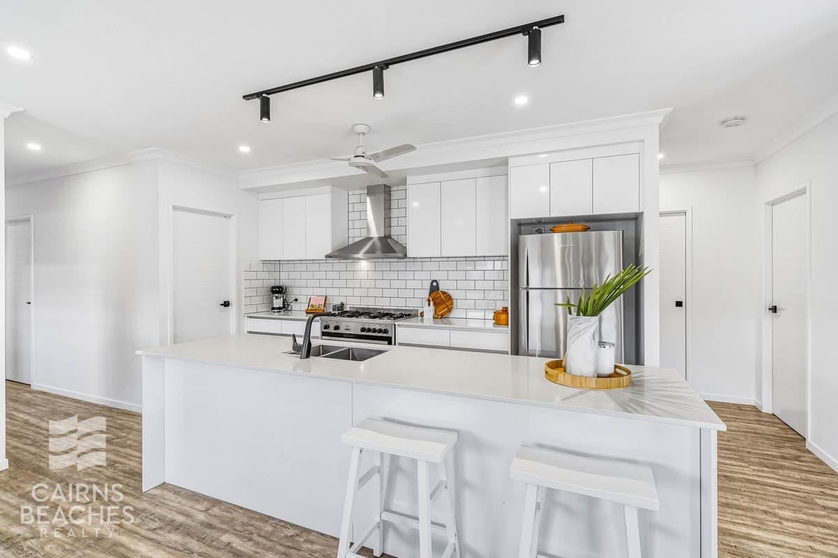 66 Flagship Drive, Trinity Beach - Image 1