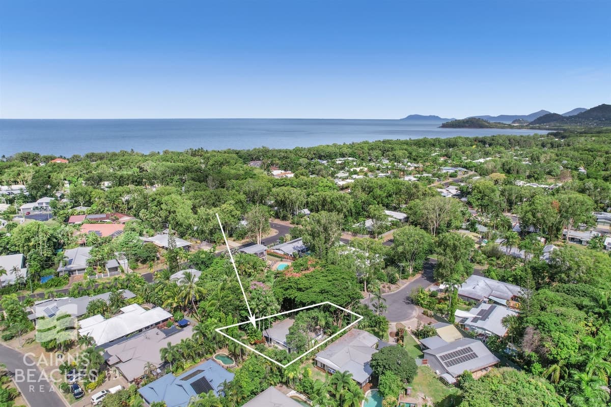 8 Egmont Close, Clifton Beach - Thumbnail 2