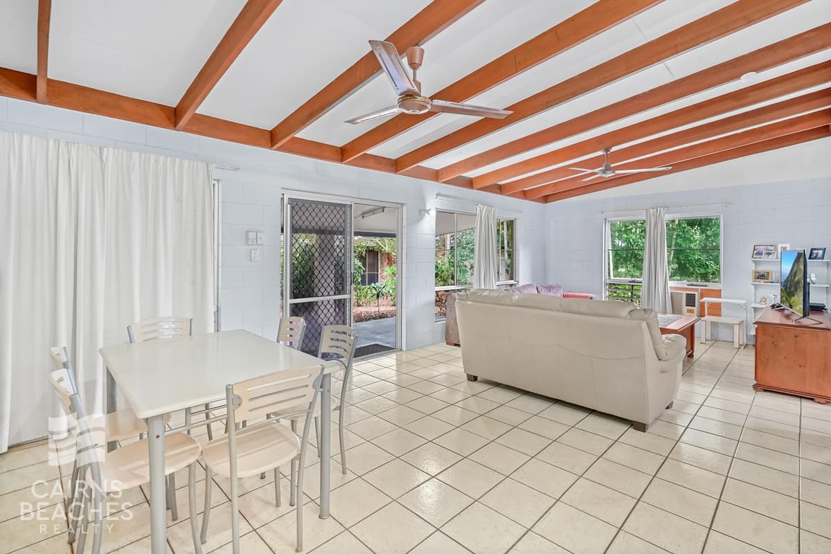 8 Egmont Close, Clifton Beach - Thumbnail 4