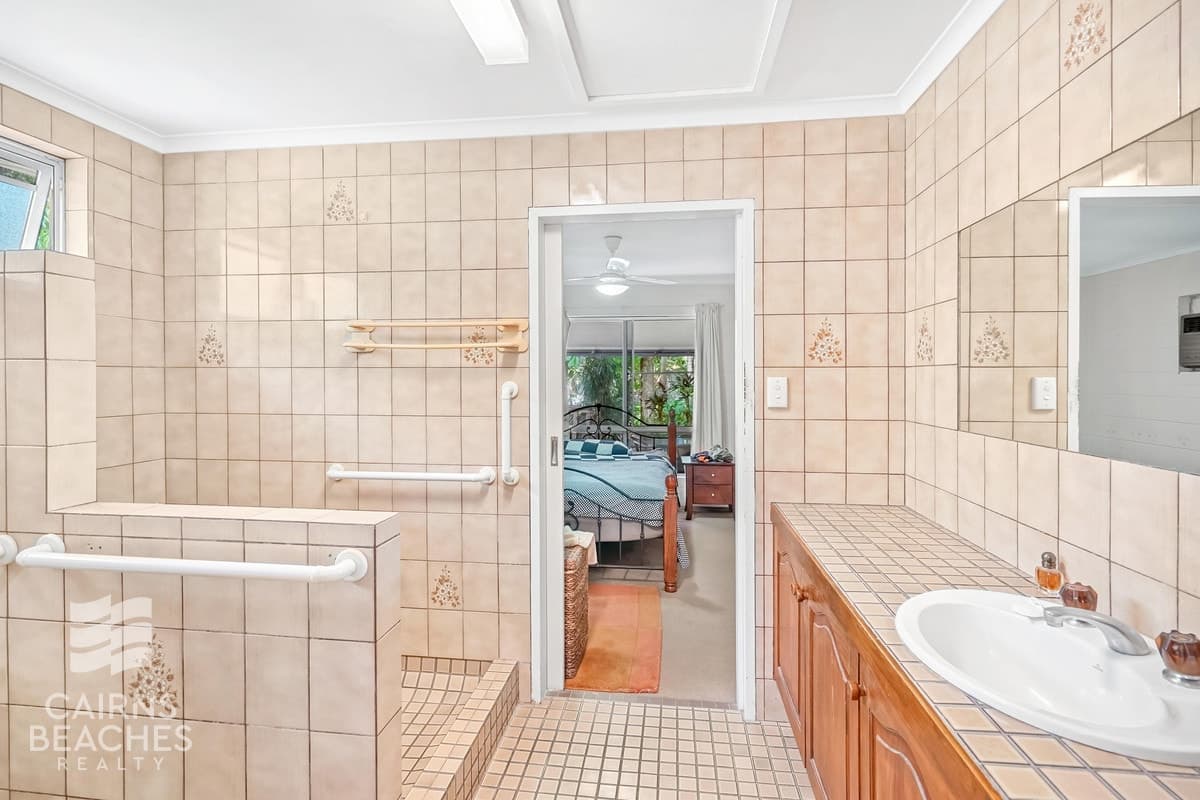 8 Egmont Close, Clifton Beach - Thumbnail 7
