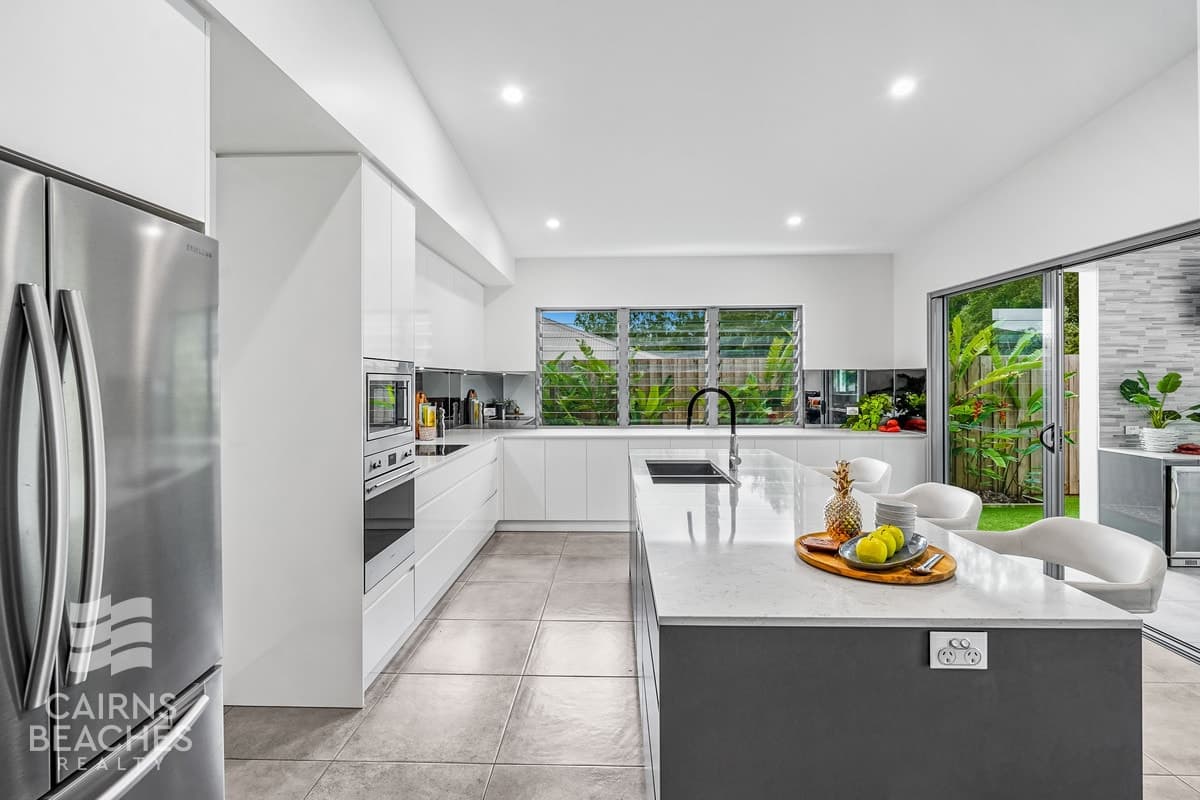14 Mooreland Place, Kewarra Beach - Thumbnail 4