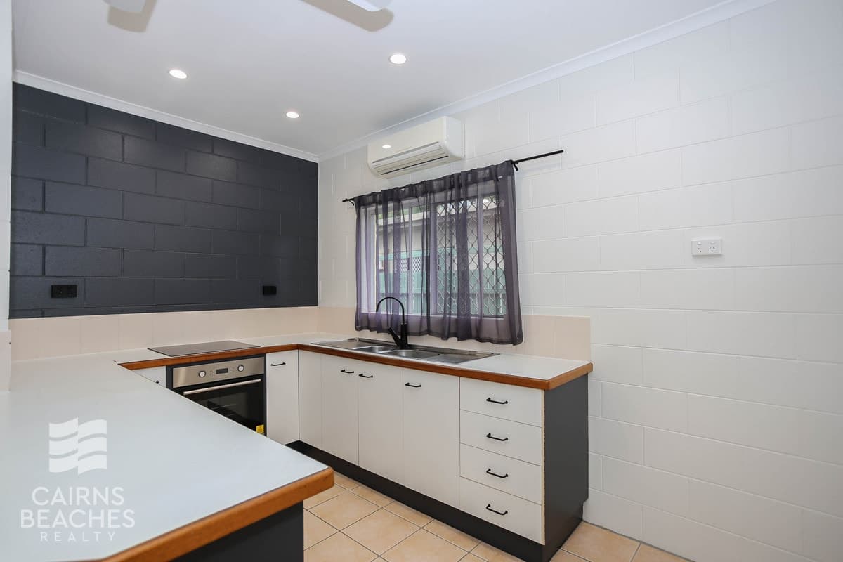 1/9-11 Frankston Street, Kewarra Beach - Thumbnail 3