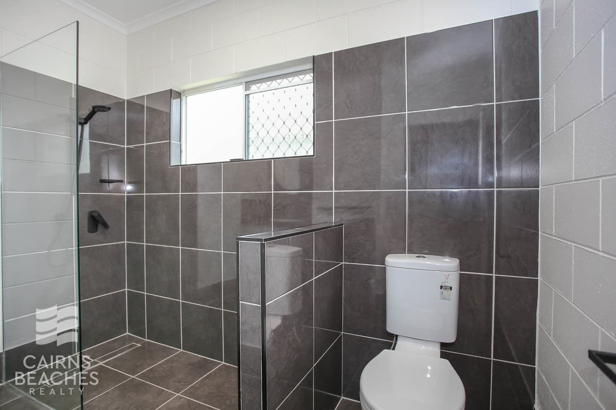 1/9-11 Frankston Street, Kewarra Beach - Thumbnail 4