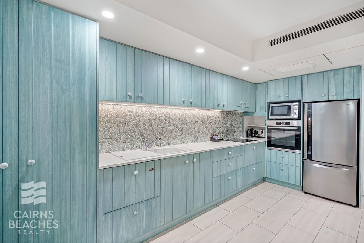 2201/2-22 Veivers Road, Palm Cove - Thumbnail 3