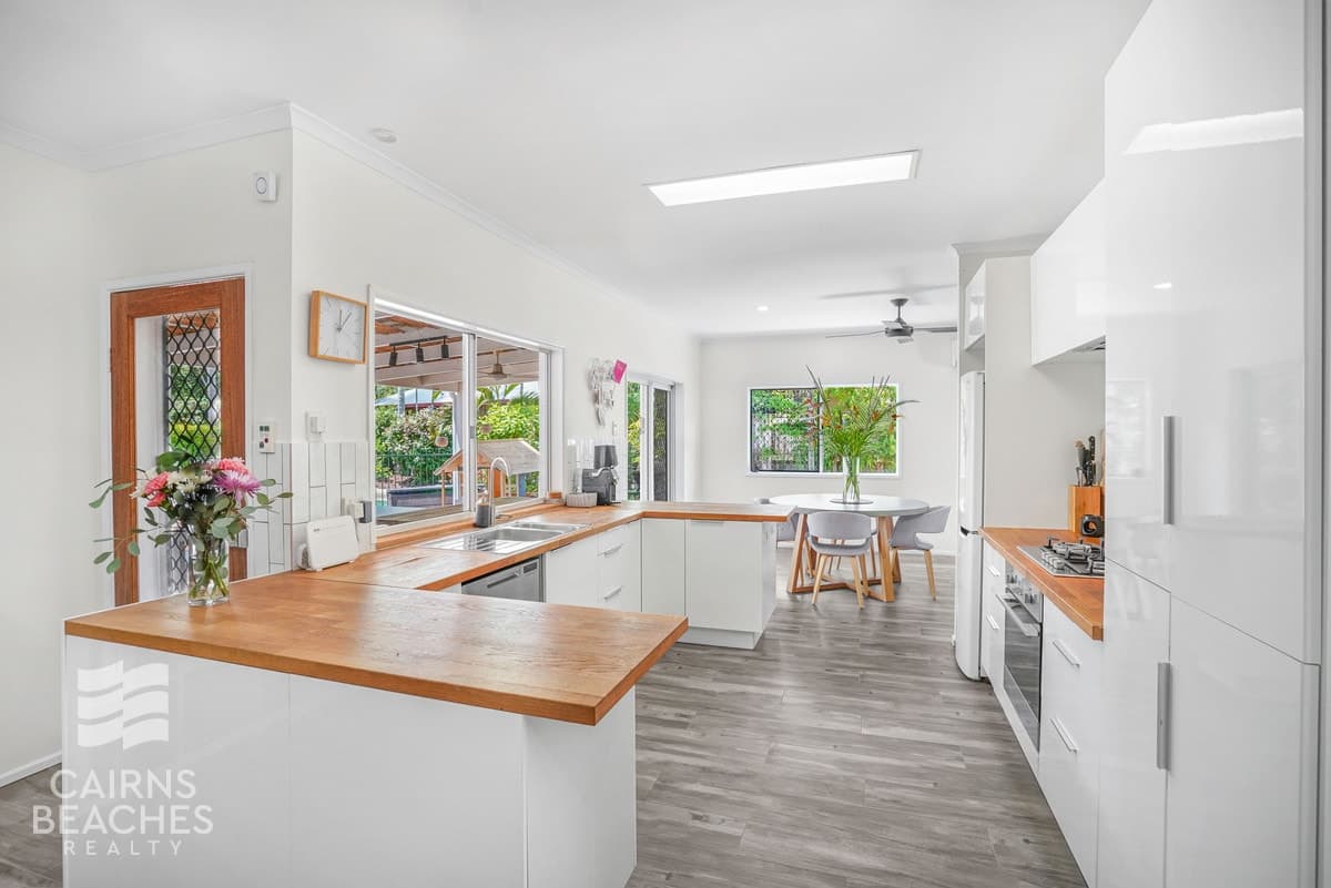 6 Brighton Close, Kewarra Beach - Image 1