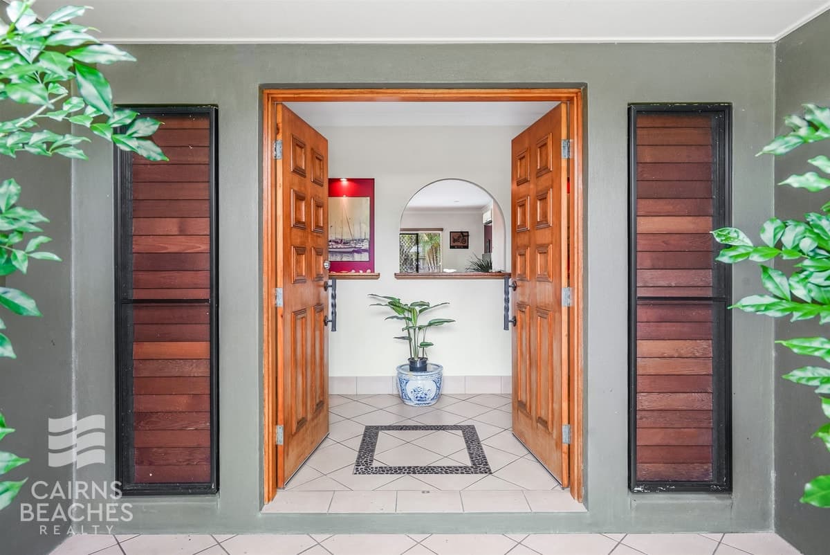 8 Helsdon Close, Clifton Beach - Thumbnail 2
