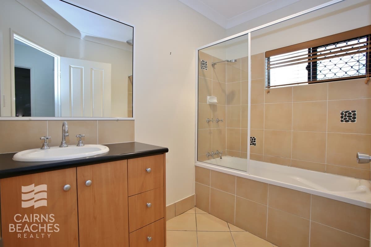 8 Helsdon Close, Clifton Beach - Thumbnail 8