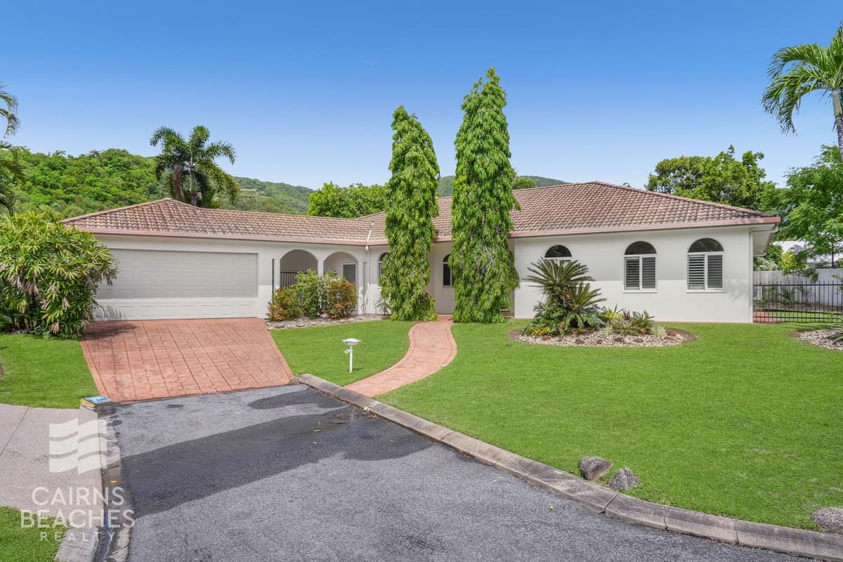 12 Melissa Close, Clifton Beach - Image 1