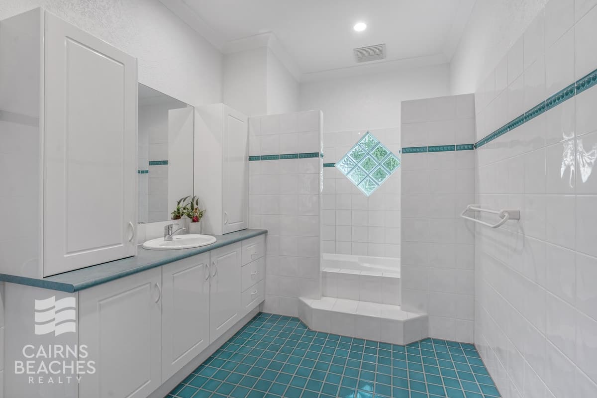 12 Melissa Close, Clifton Beach - Thumbnail 8