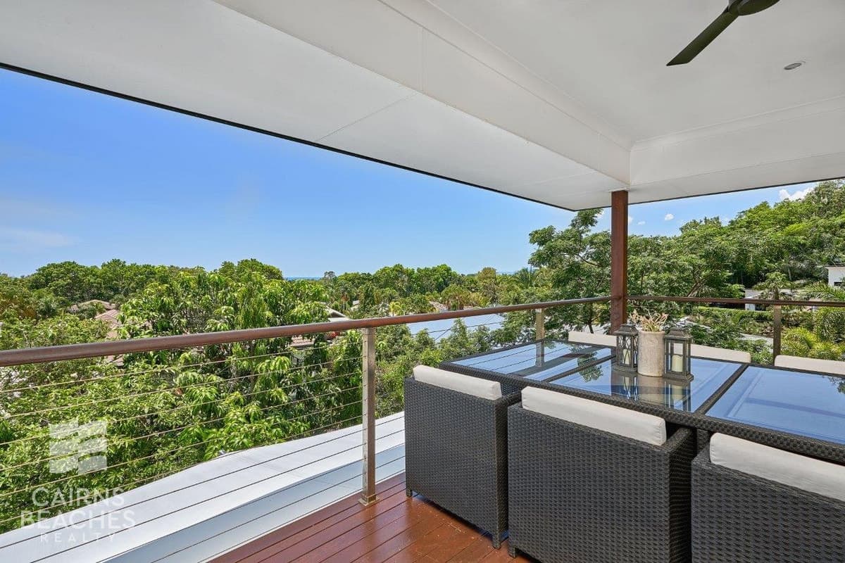 8 Seascape Close, Palm Cove - Image 1